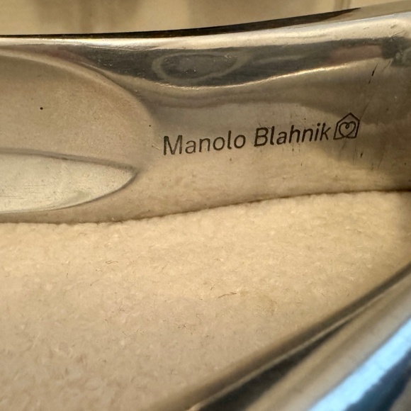 Manolo Blahnik Shoe Horn - 40th Anniversary Collectors - Cast Aluminum - Picture 3 of 4